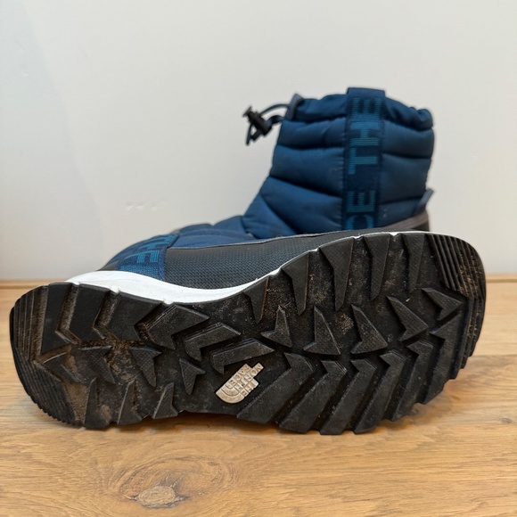 The North Face Kids ThermoBall™ Pull-On Waterproof (Little Kid) US1/EU32 - Picture 8 of 9